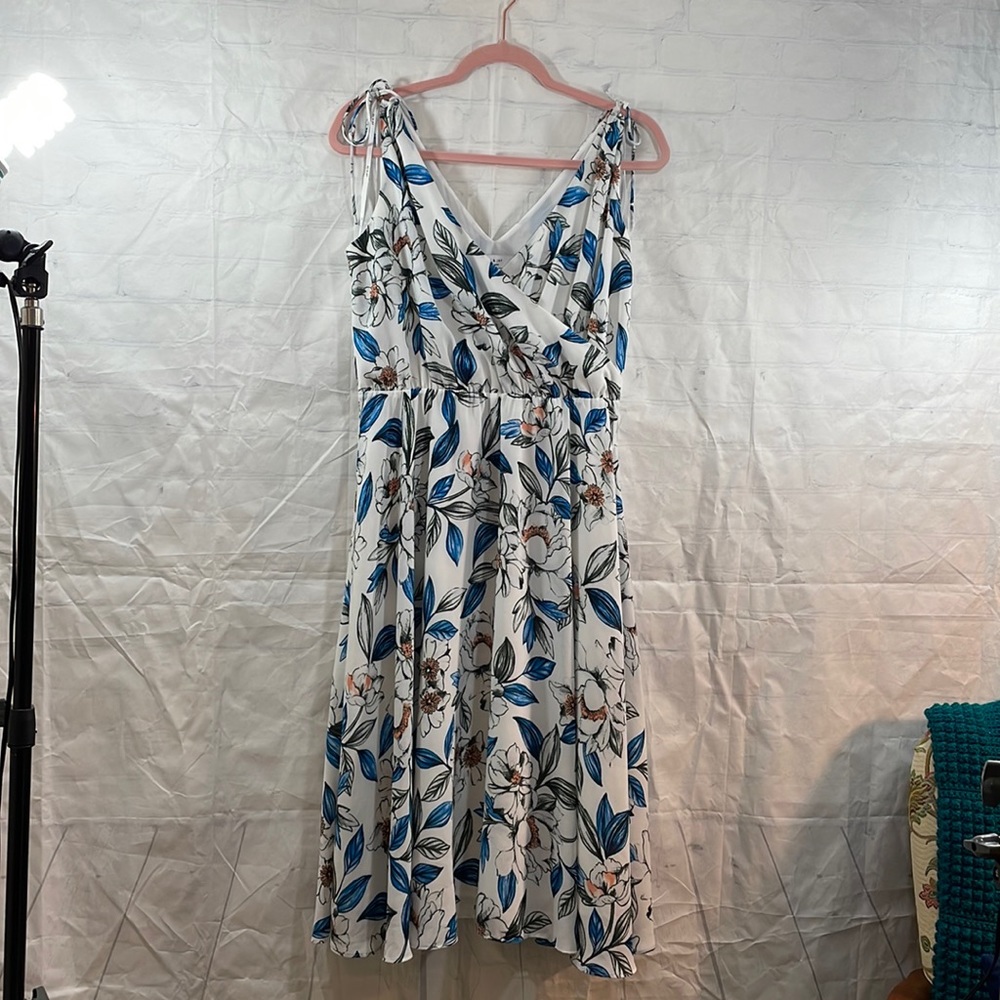 Ali & Jay faux wrap sleeveless dress size XL floral